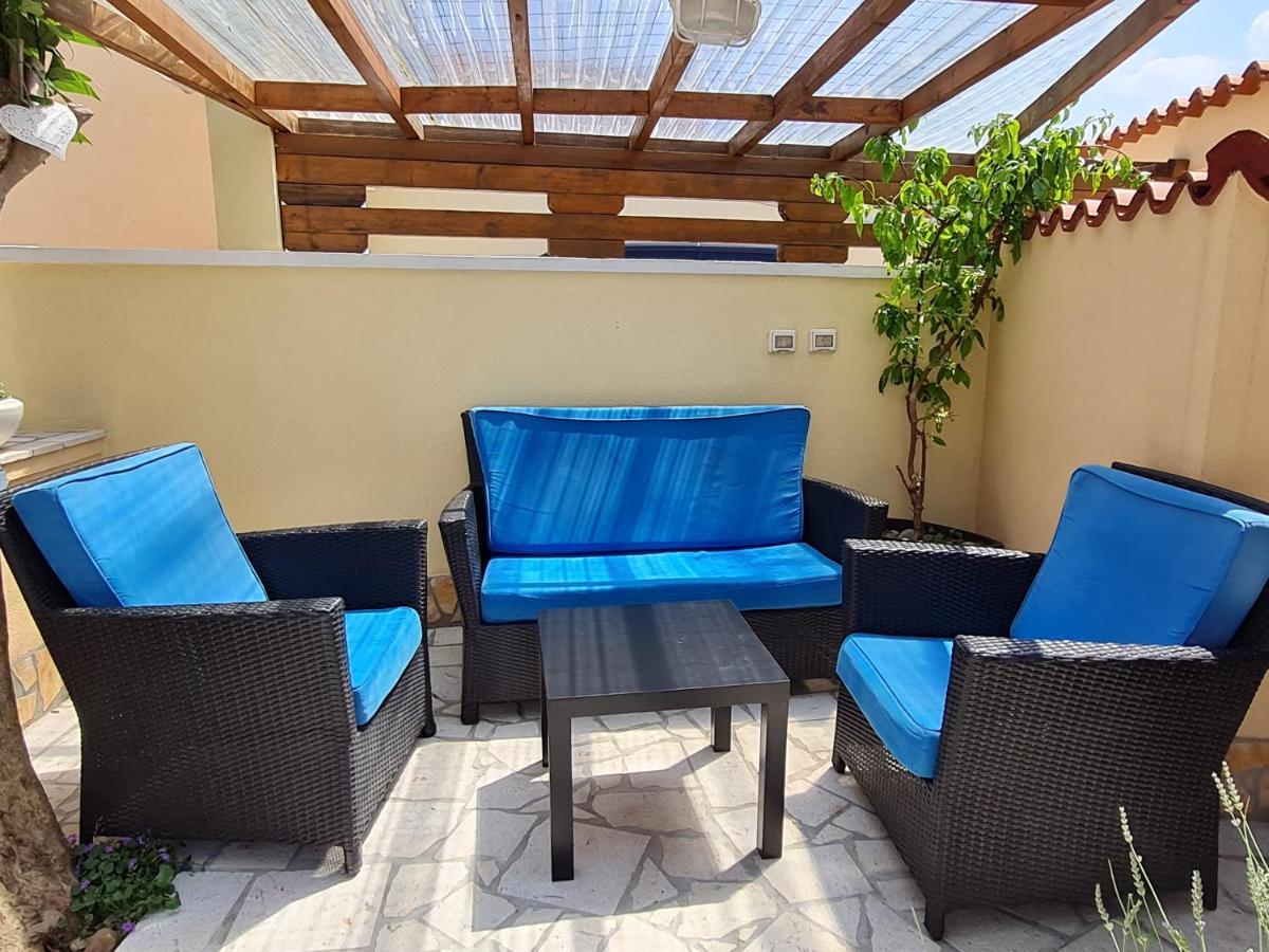 PUY Holiday Home "Mala Kuca " With Heated Pool מראה חיצוני תמונה