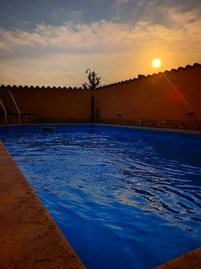 PUY Holiday Home "Mala Kuca " With Heated Pool מראה חיצוני תמונה